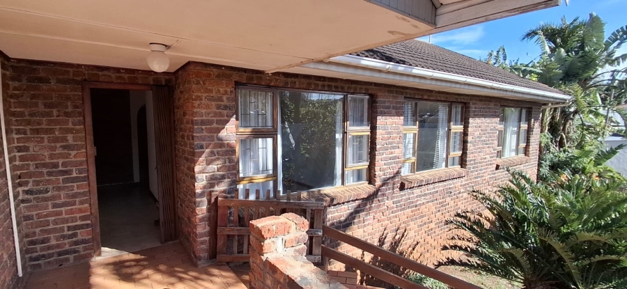 4 Bedroom Property for Sale in Gonubie North Eastern Cape